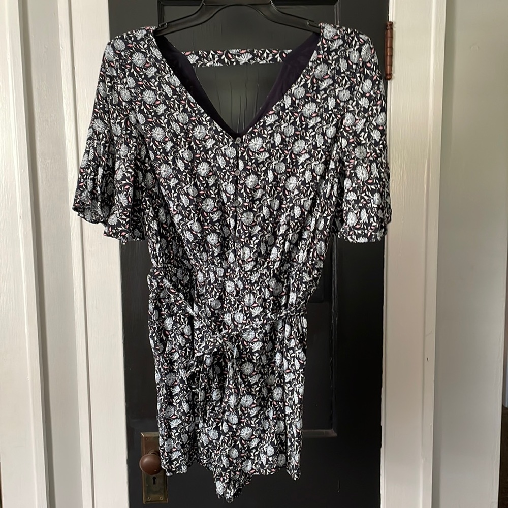 Loft floral romper
